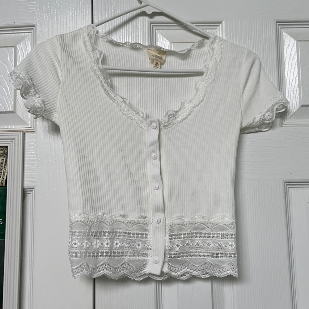white lace small blouse